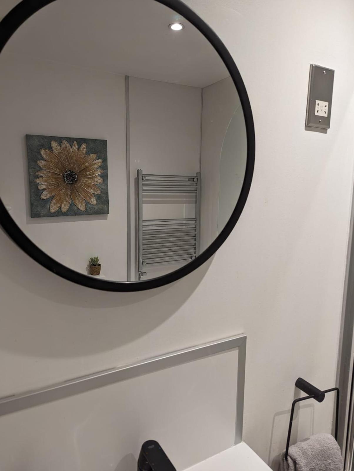 2-Bed Apartment Heart Of Cardiff Ngoại thất bức ảnh